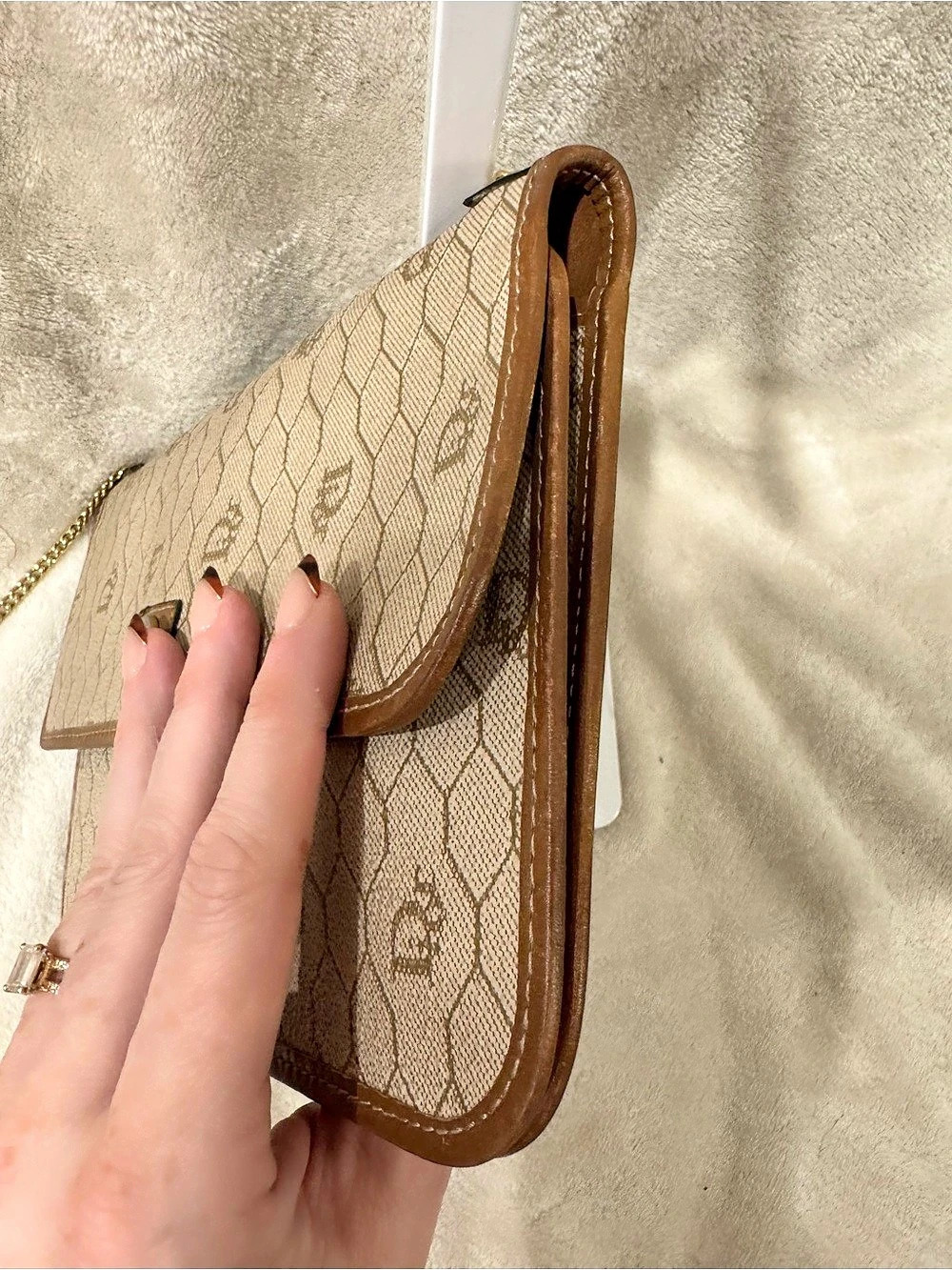 Vintage 1980’s Christian Dior Honeycomb Chain Shoulder Bag in Brown & Beige - Picture 9 of 13
